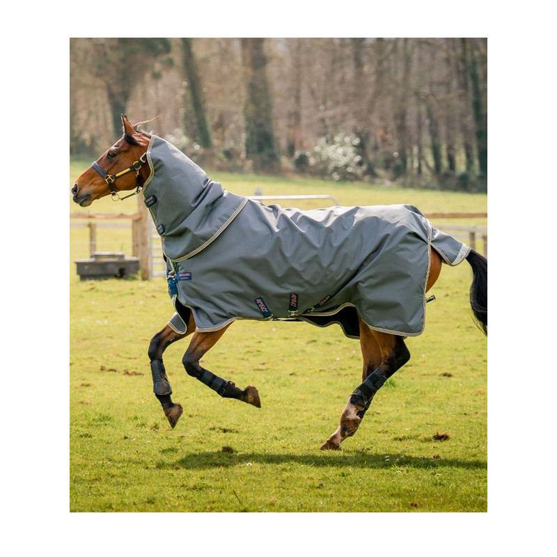 Couverture Amigo Bravo 12 Plus Bundle Horseware