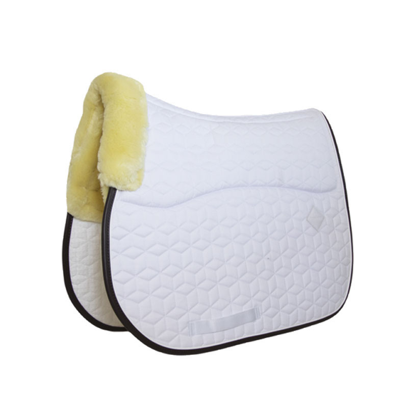 Tapis Skin Friendly matelassage étoile dressage Kentucky 1