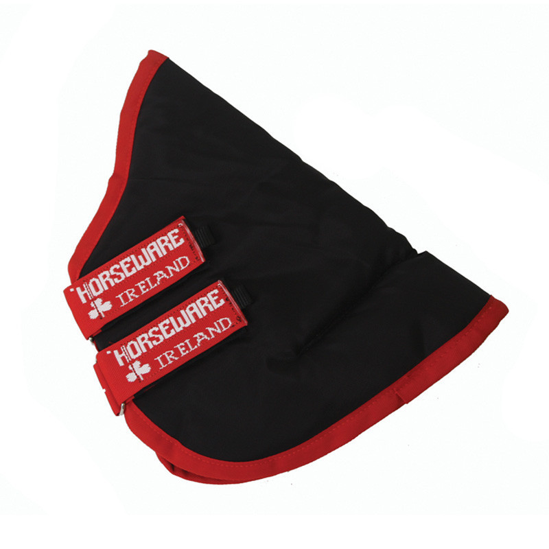 Couvre cou Rambo Supreme Hood Horseware rouge et noir 1